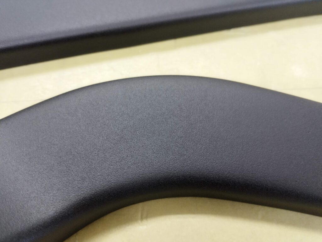 サンドブラック塗装